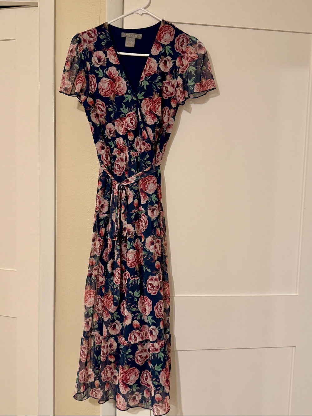 Floral V-Neck Dress Size Small